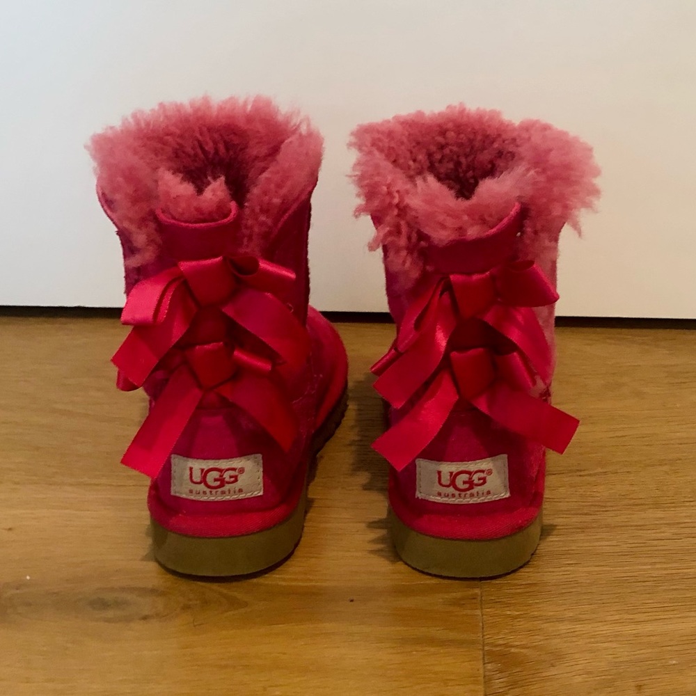 Ugg Bailey Bow boots. Toddler/Little Kid size 10.
